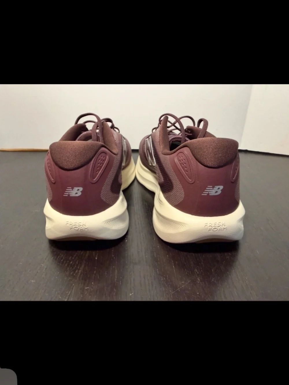 New Balance Fresh Foam 680v9 Running Shoes Burgundy/Purple/Beige Mens 9D/Wm 10.5